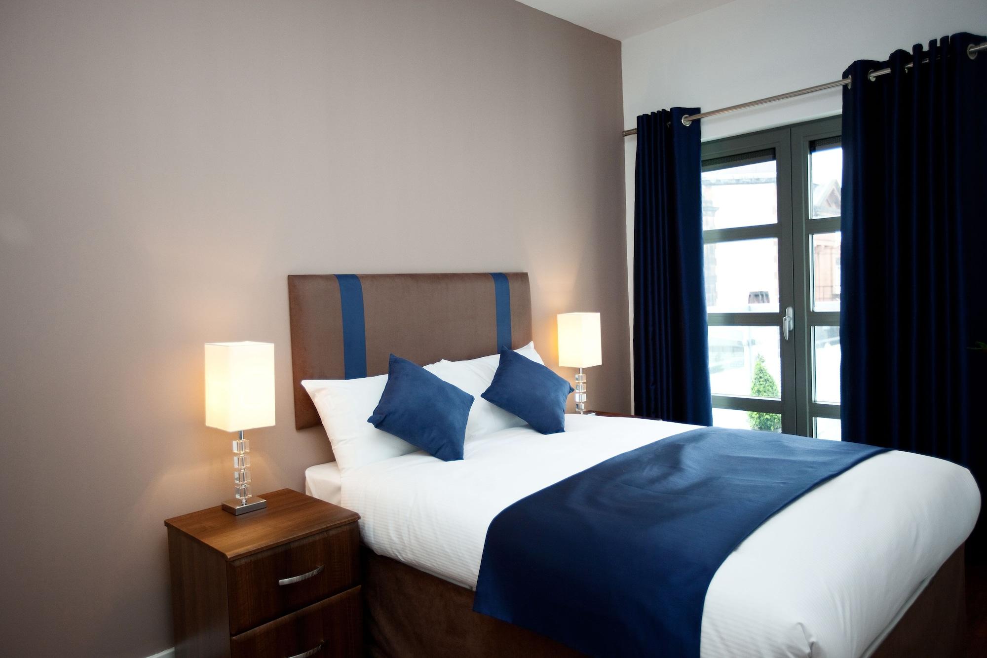 The Spires Serviced Apartments Glasgow Room photo